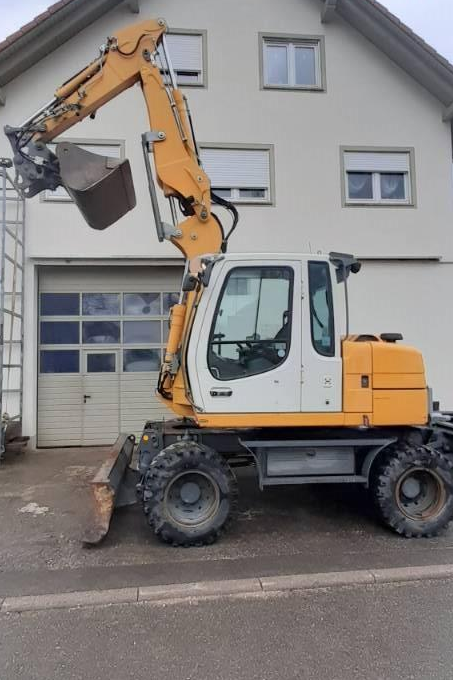 Liebherr 311 maravis
